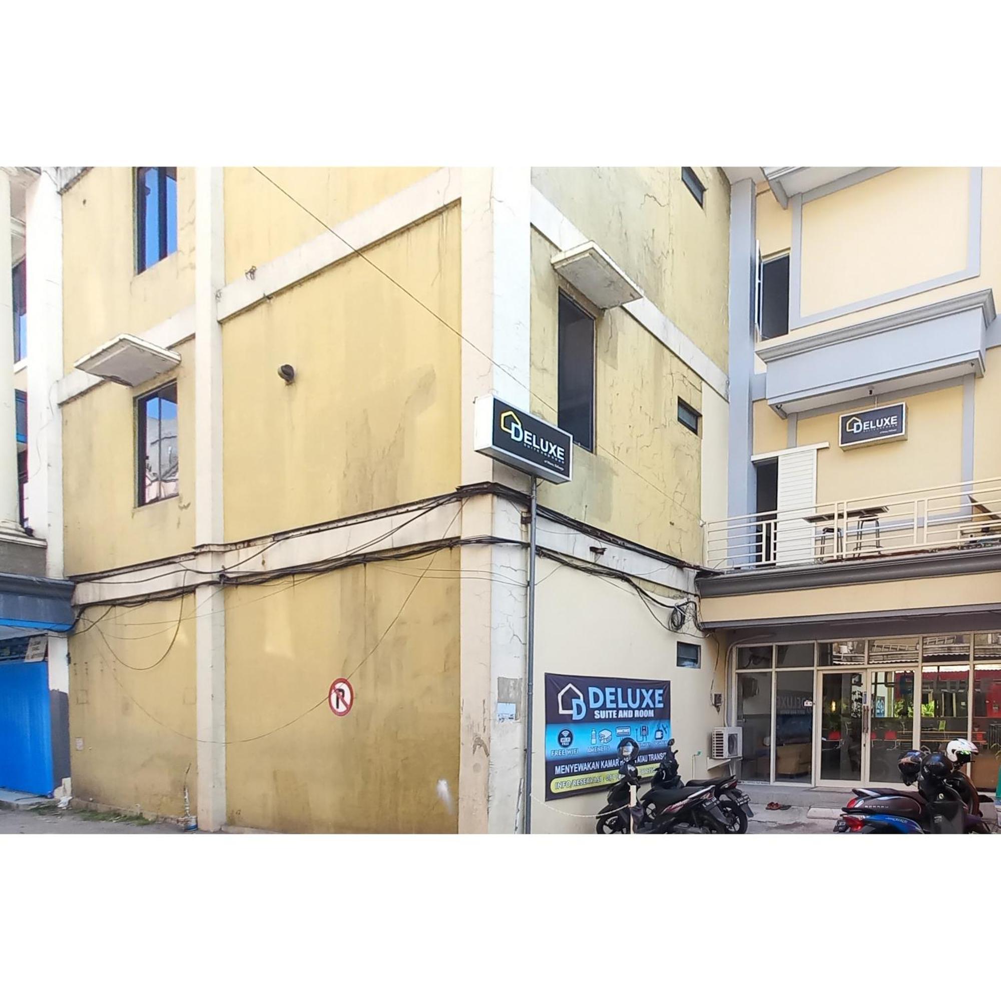 Reddoorz At Deluxe Hotel Near Terminal Purabaya Bungurasih سيدوارجو المظهر الخارجي الصورة